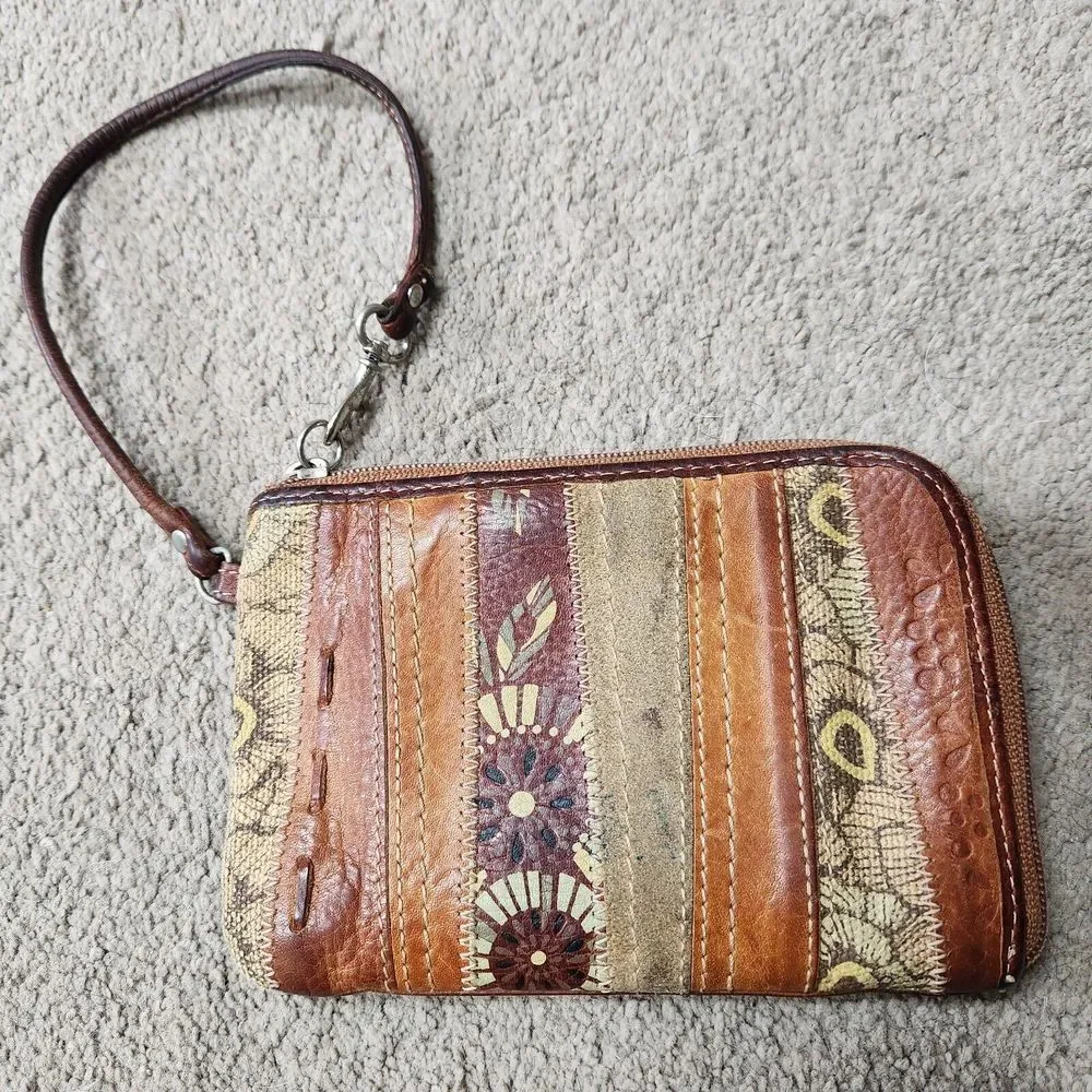 Fossil up sale